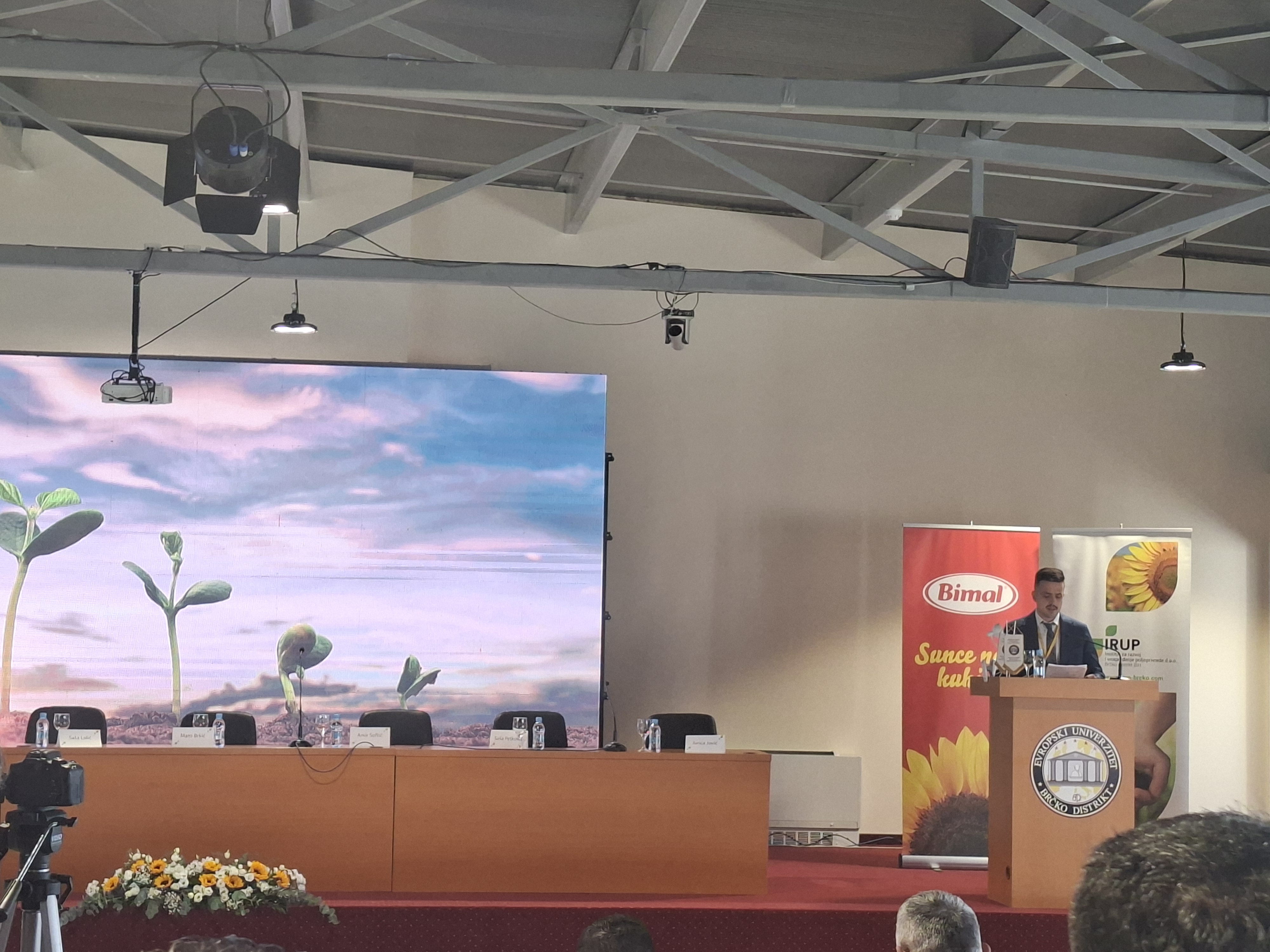 f576e36c-d100-4f7d-a6e6-08de7b6634a8-image